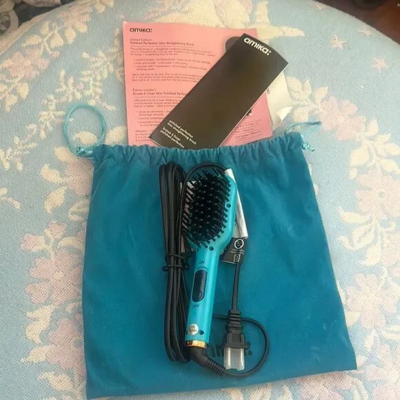Amika Mini Straightening Brush NWOT UNUSED - Picture 1 of 4
